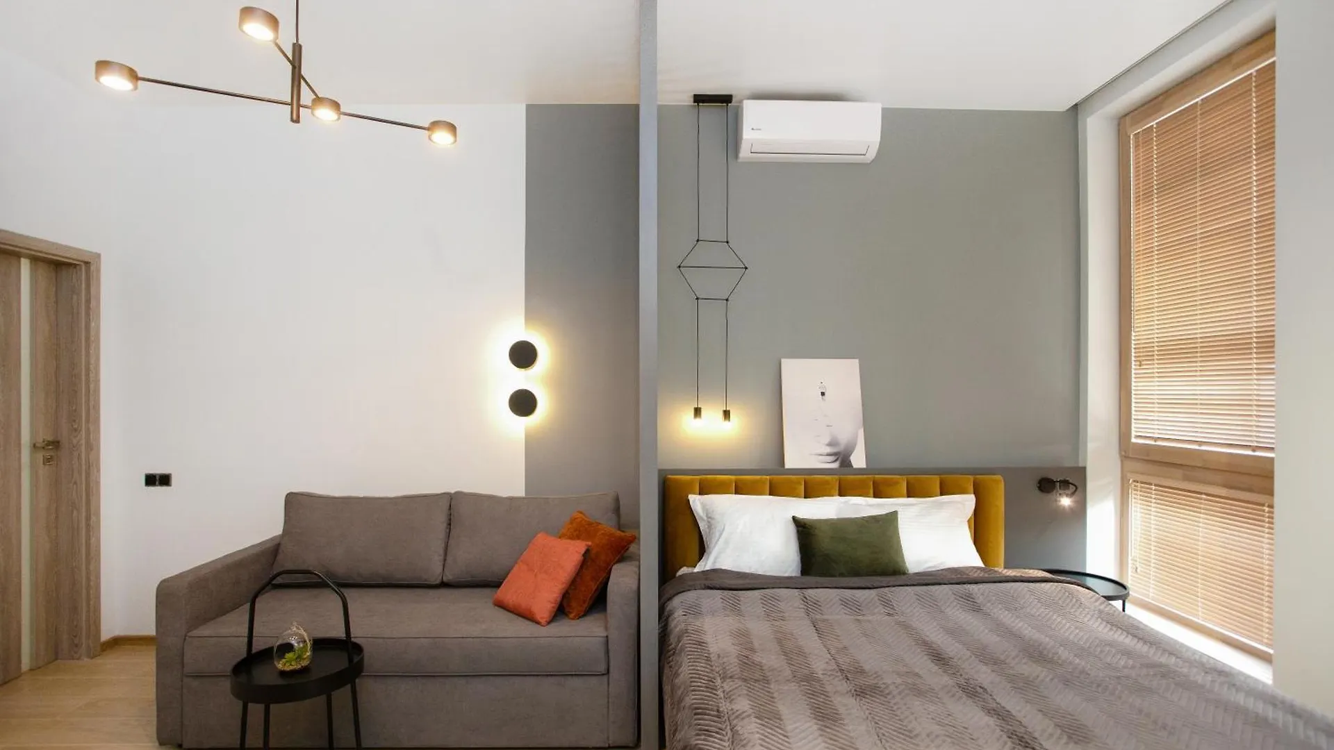 Forum Apartments 리비프